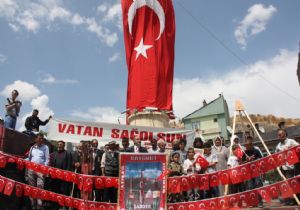 Bayburt'ta milli tepki